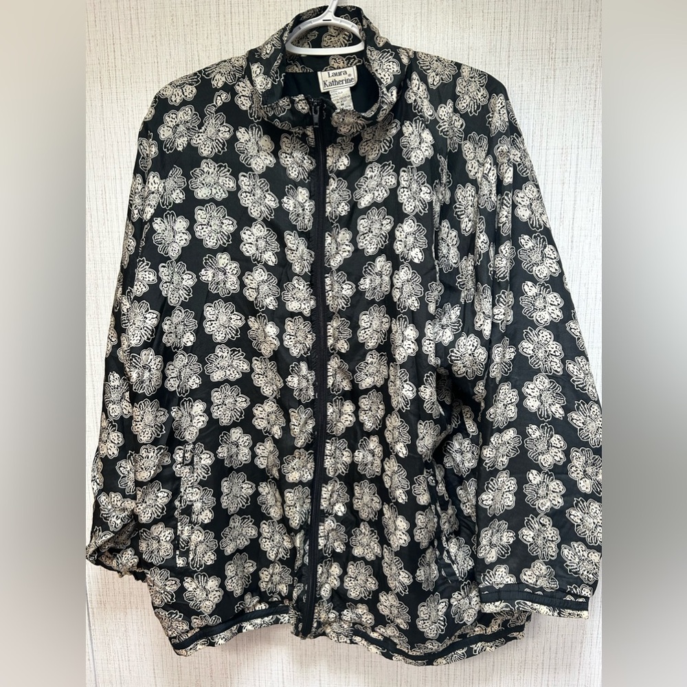 Vintage Laura Katherine Black Silk Floral‎ Print Bomber Style Oversized Jacket